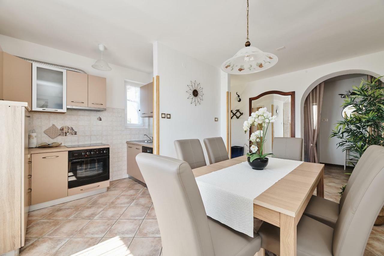 Apartment Ana Brtonigla Ngoại thất bức ảnh