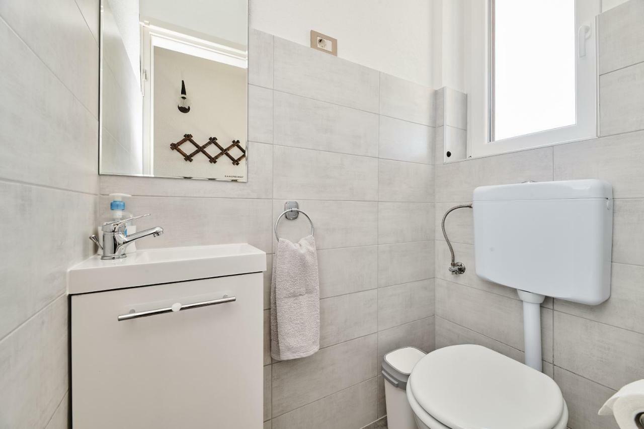 Apartment Ana Brtonigla Ngoại thất bức ảnh
