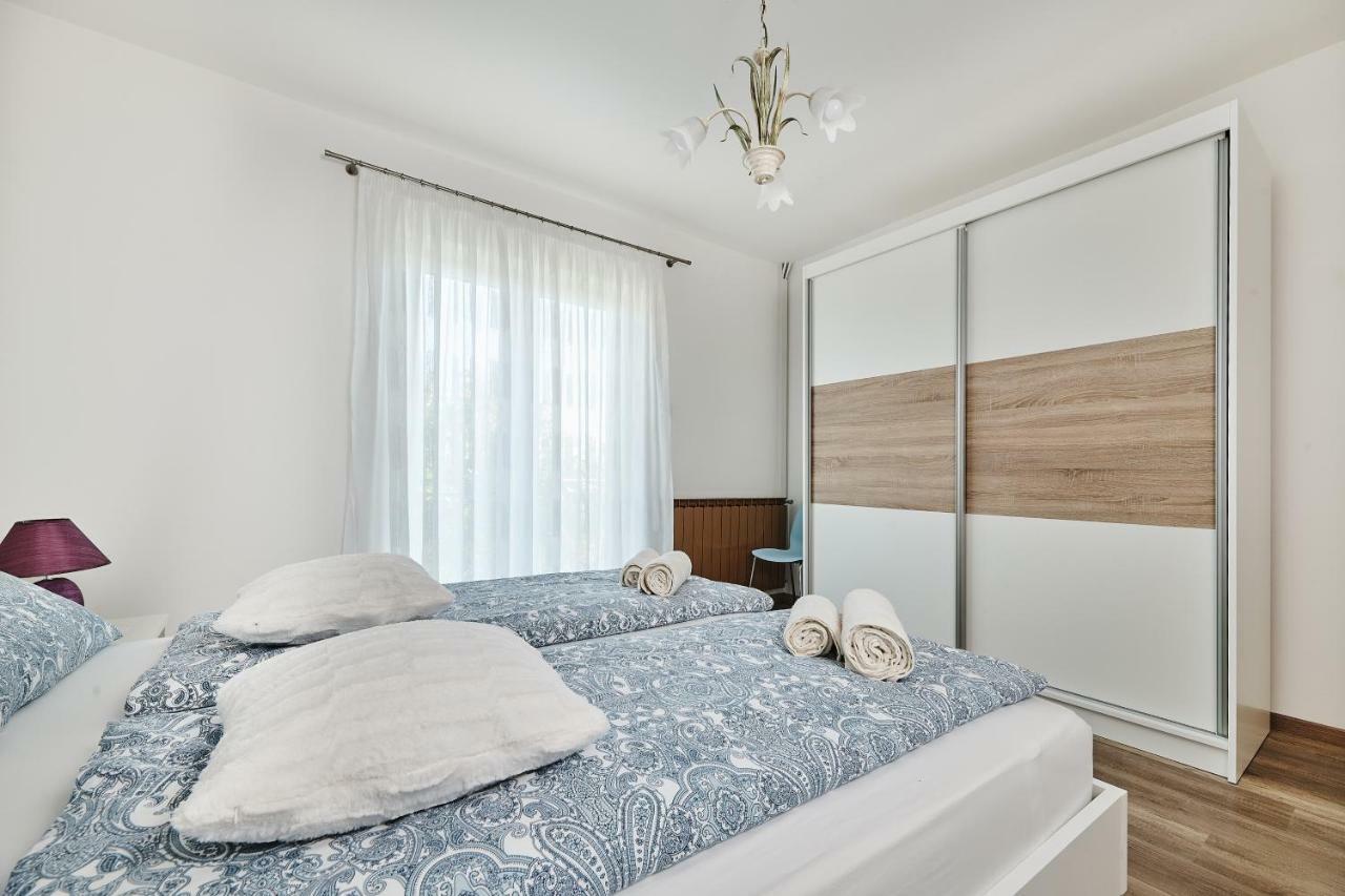 Apartment Ana Brtonigla Ngoại thất bức ảnh